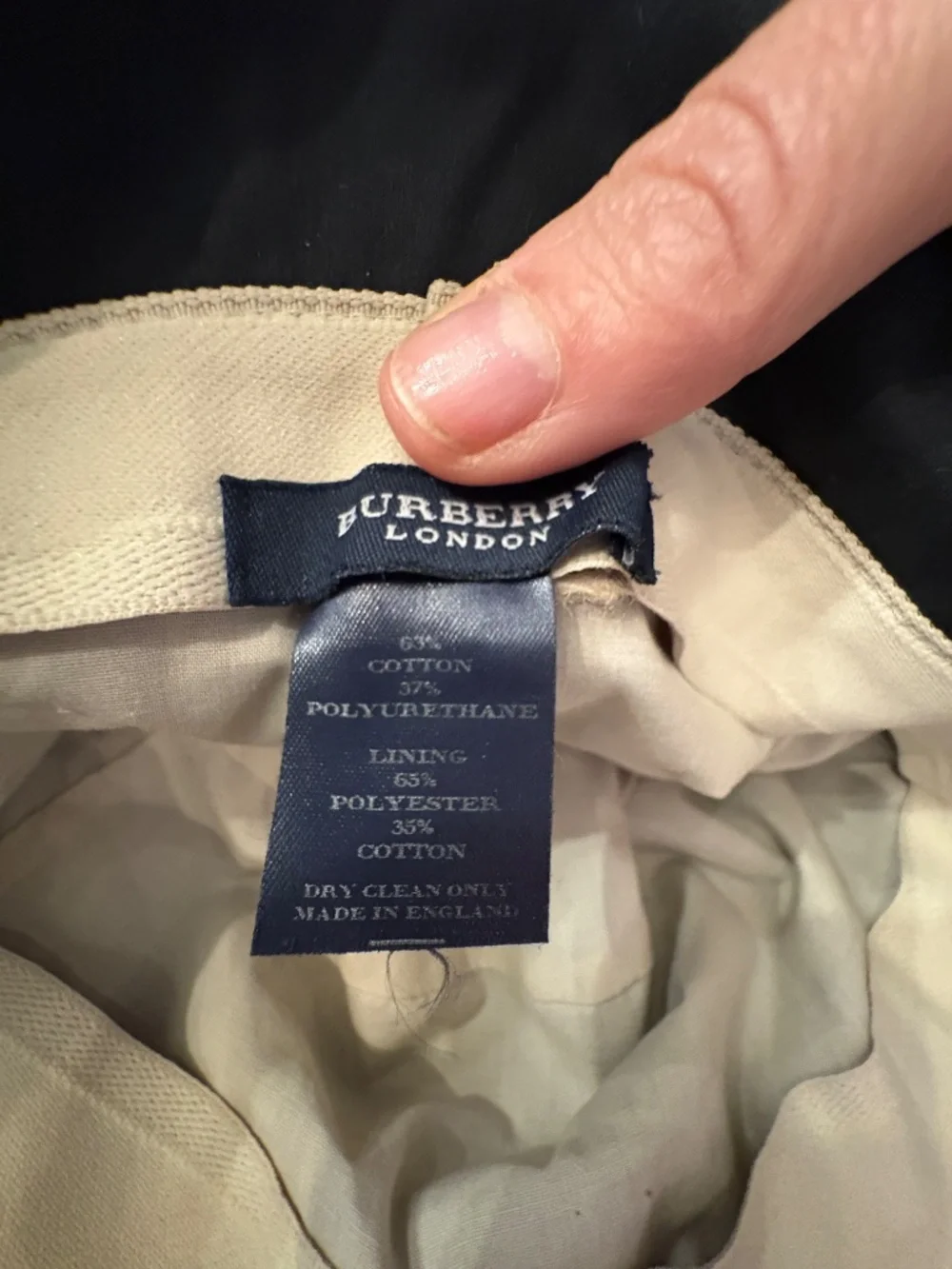 Burberry Bucket Rain Hat - Picture 4 of 4